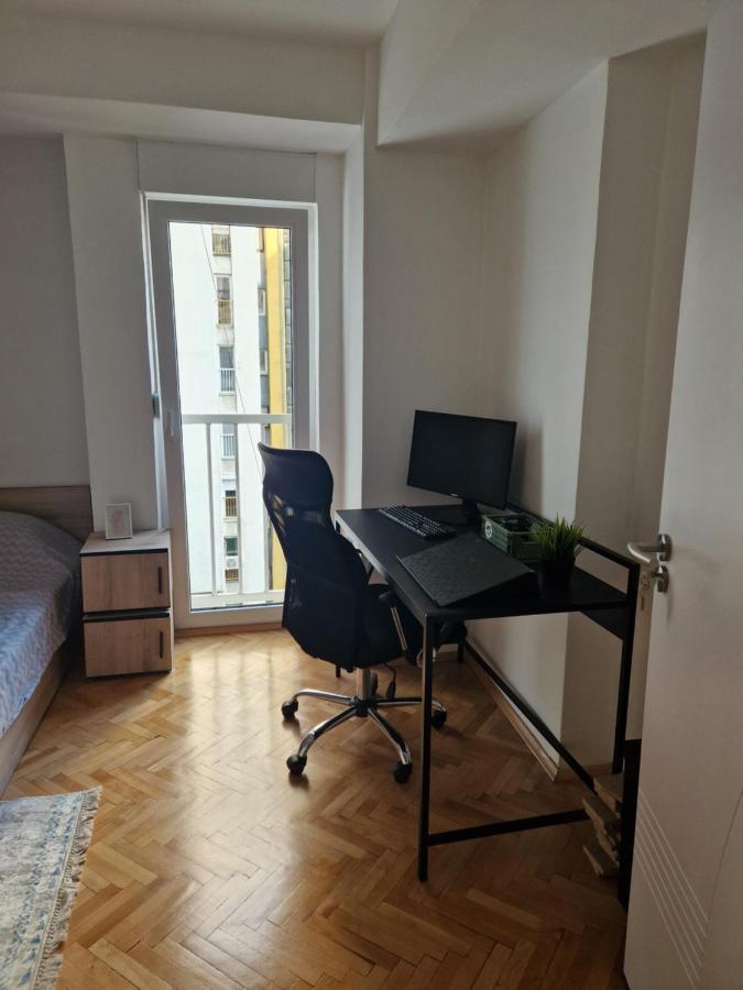Comfy Center Apartment Skopje Exterior foto