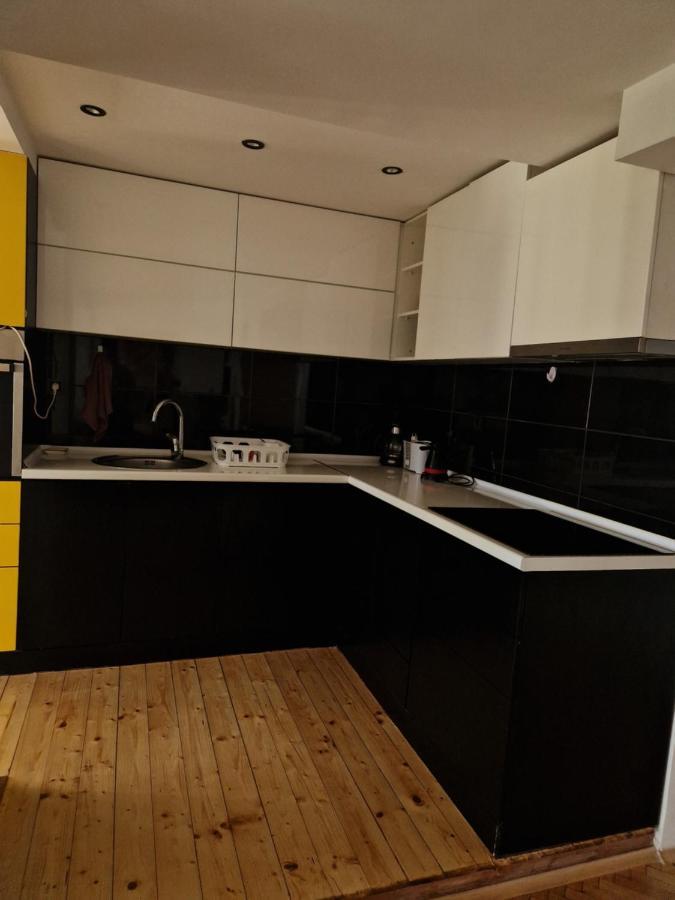 Comfy Center Apartment Skopje Exterior foto